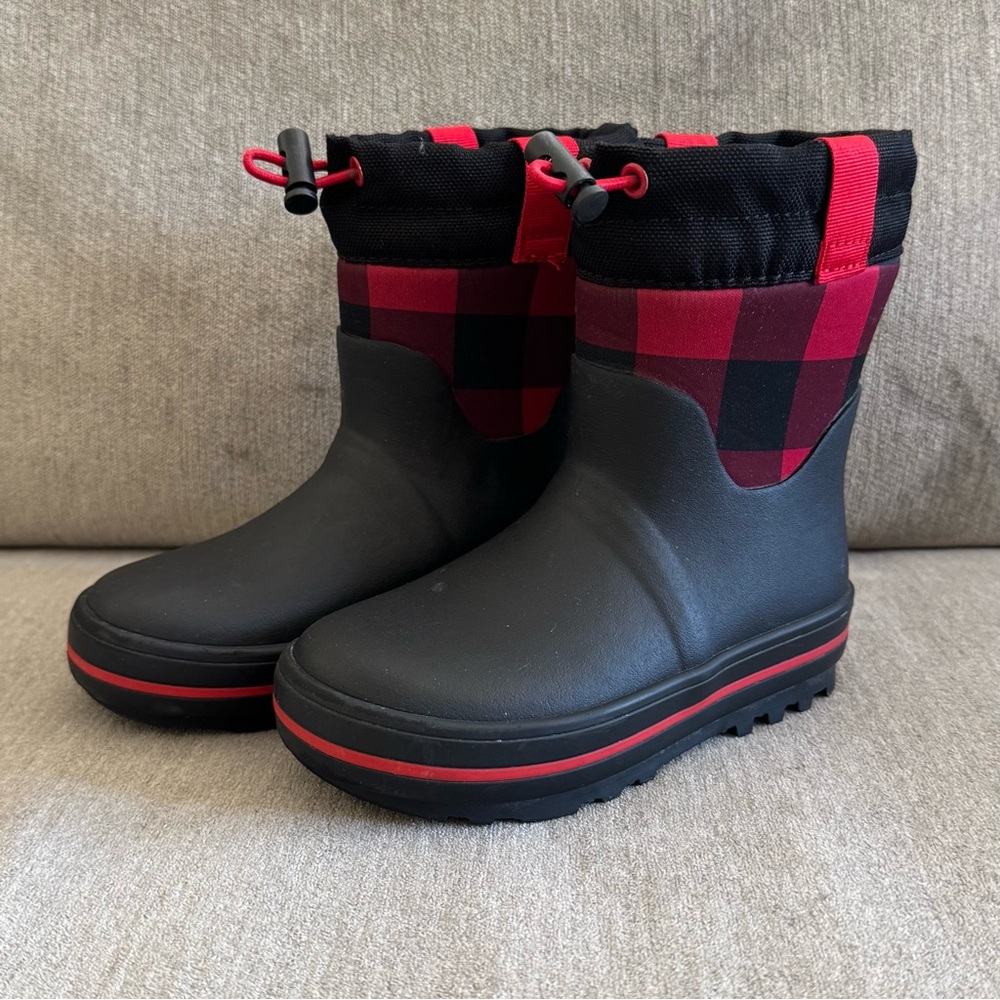 Cat & Jack Black and Red Checkered Kids Boots